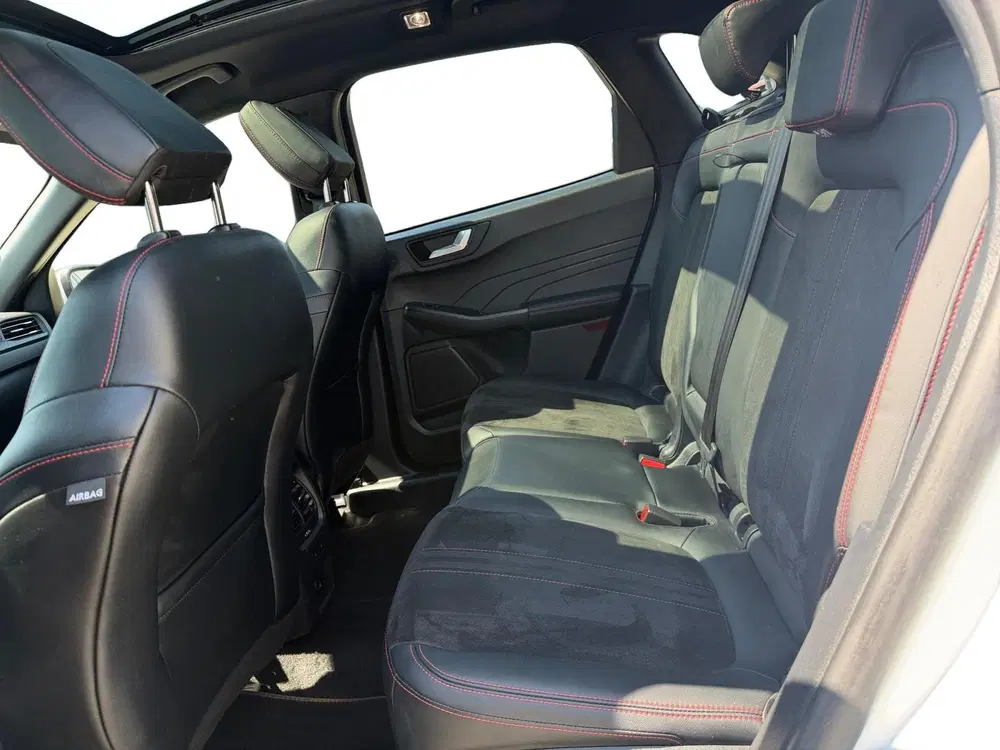 Ford Kuga 2.5 PHEV ST-Line X uit 2025, foto 6
