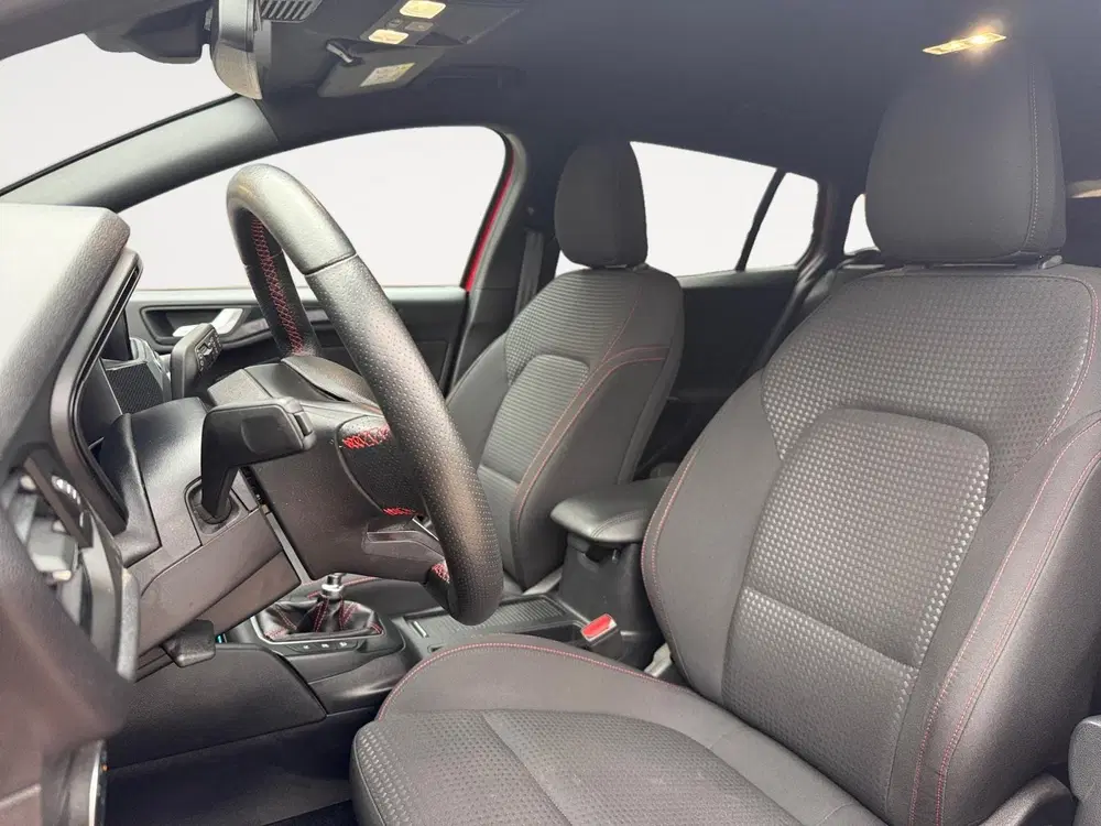 Ford Focus 1.0 EcoBoost Hybrid ST Line X Business uit 2020, foto 11