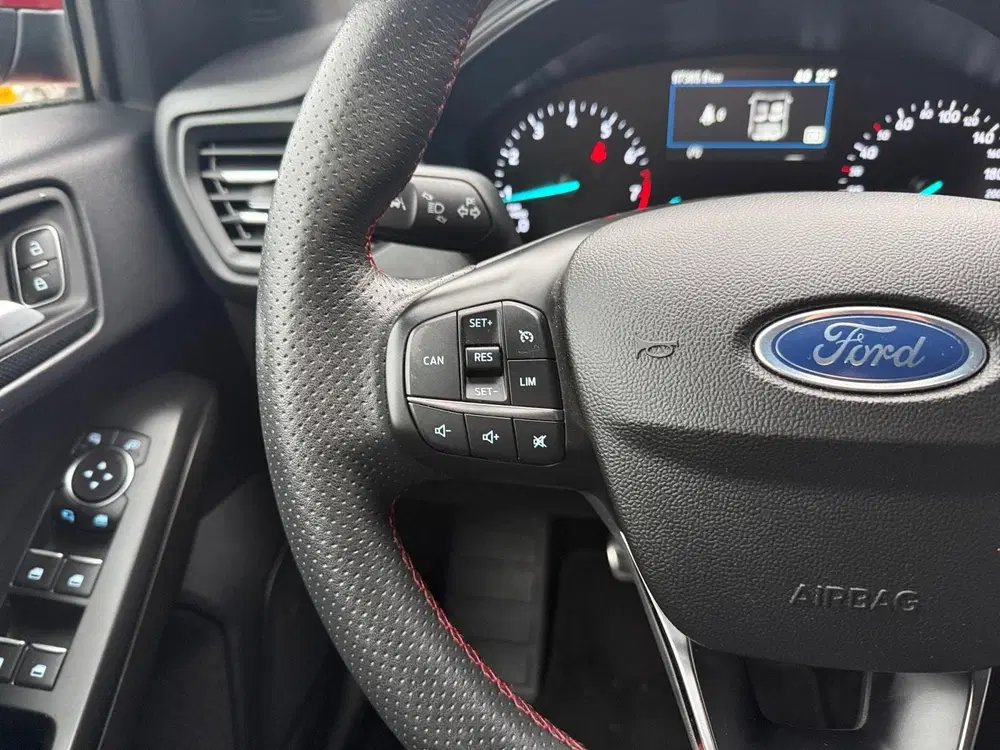 Ford Focus 1.0 EcoBoost Hybrid ST Line X Business uit 2020, foto 14