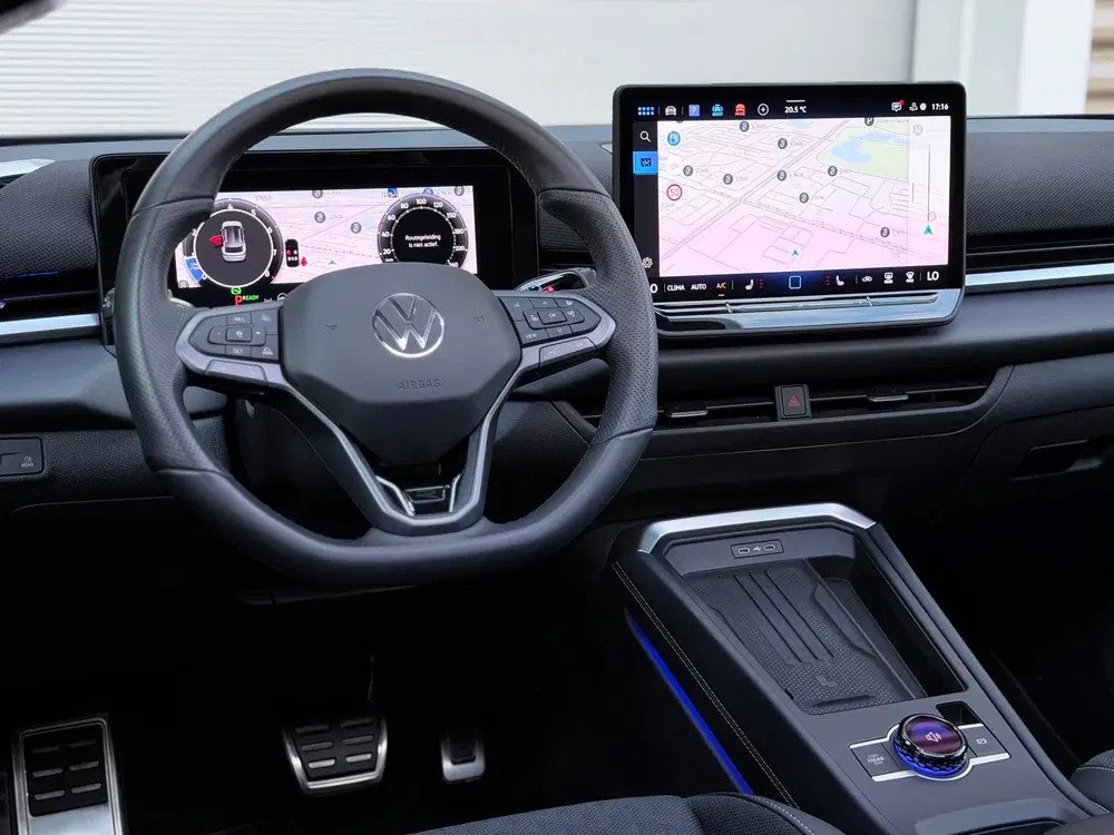 Volkswagen T-Roc 1.5 eTSI R-Line Pano uit 2026, foto 13