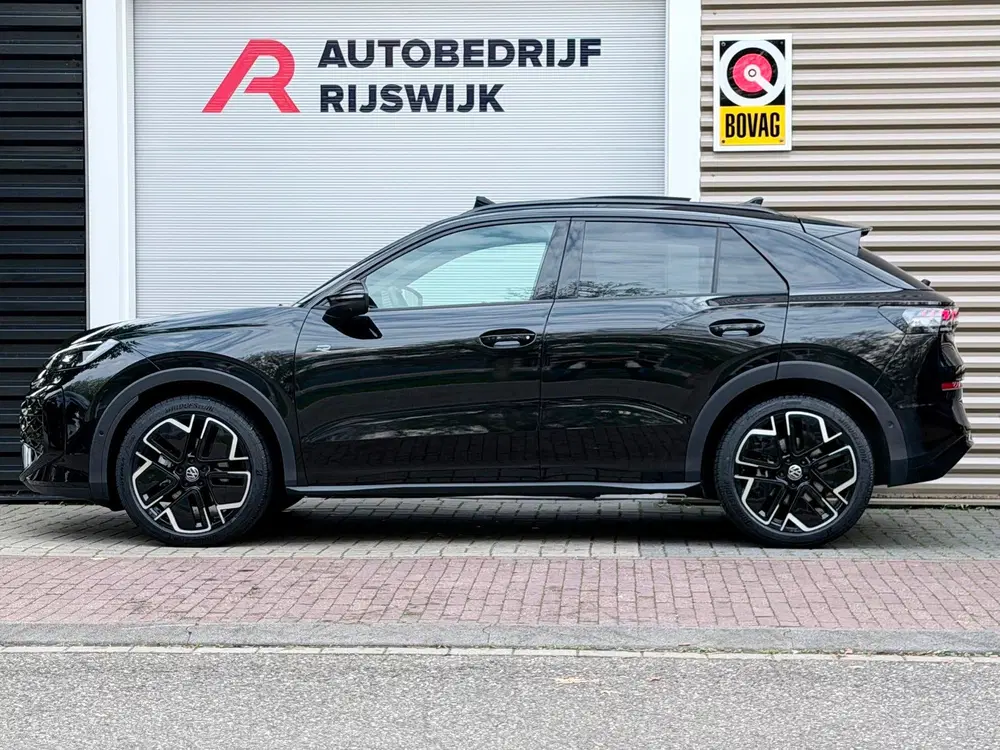 Volkswagen T-Roc 1.5 eTSI R-Line Pano uit 2026, foto 2