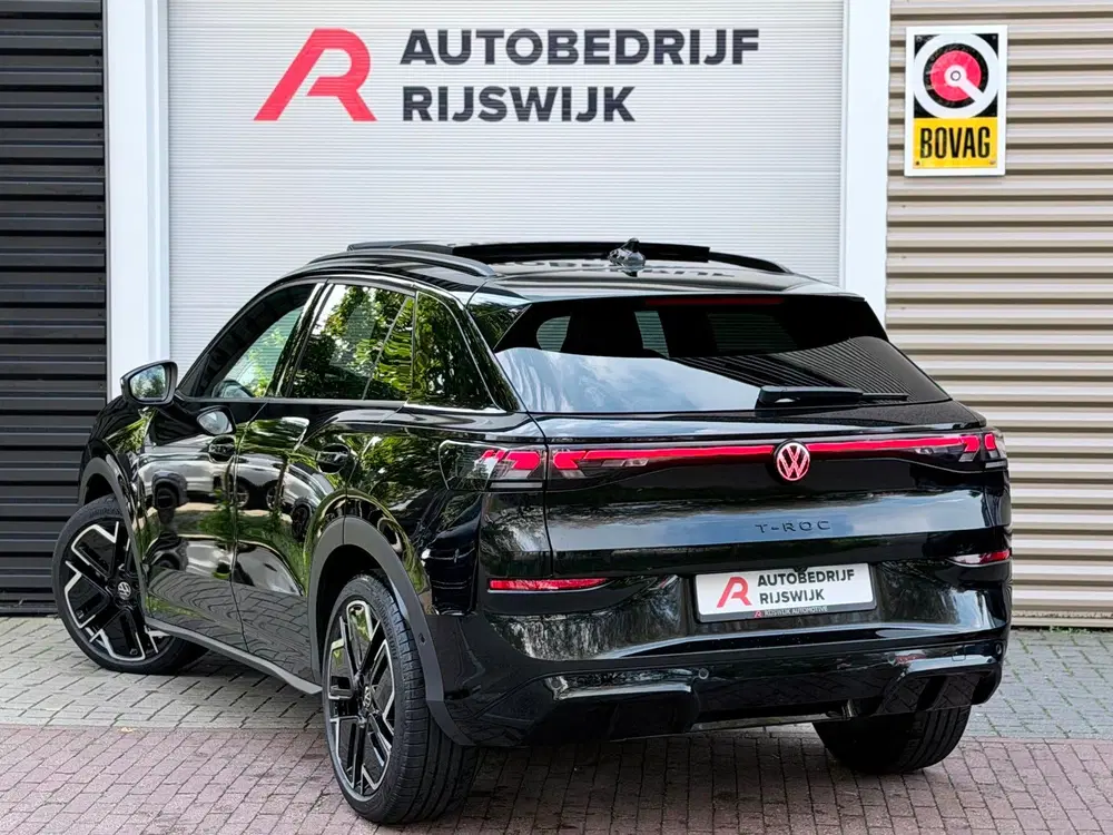 Volkswagen T-Roc 1.5 eTSI R-Line Pano uit 2026, foto 3