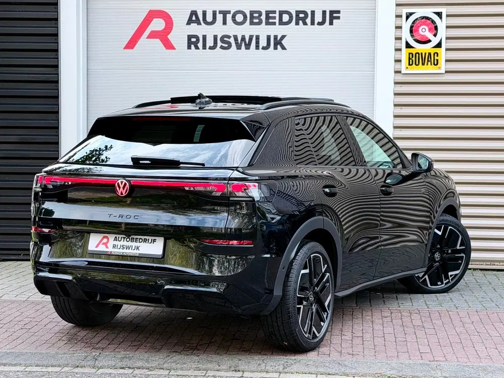 Volkswagen T-Roc 1.5 eTSI R-Line Pano uit 2026, foto 4