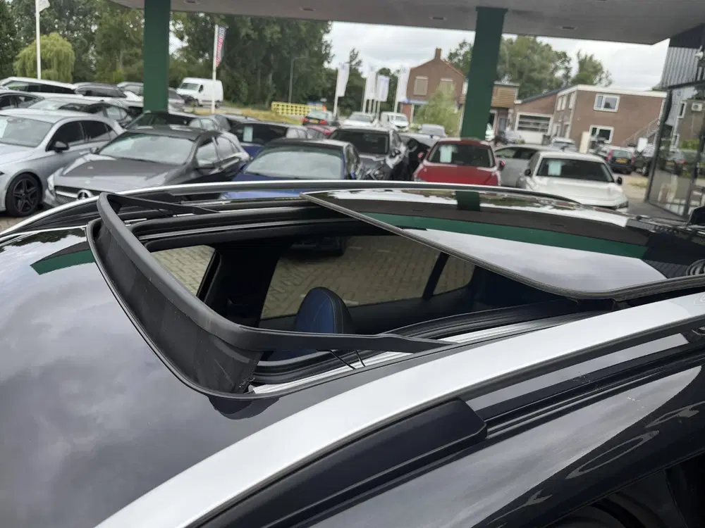 Lynk & Co 01 1.5 BLACK EDITION uit 2024, foto 10