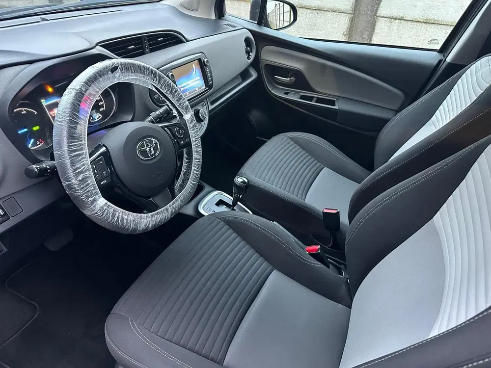 Toyota Yaris 1.5 Hybrid Active AIRCO uit 2020, foto 7