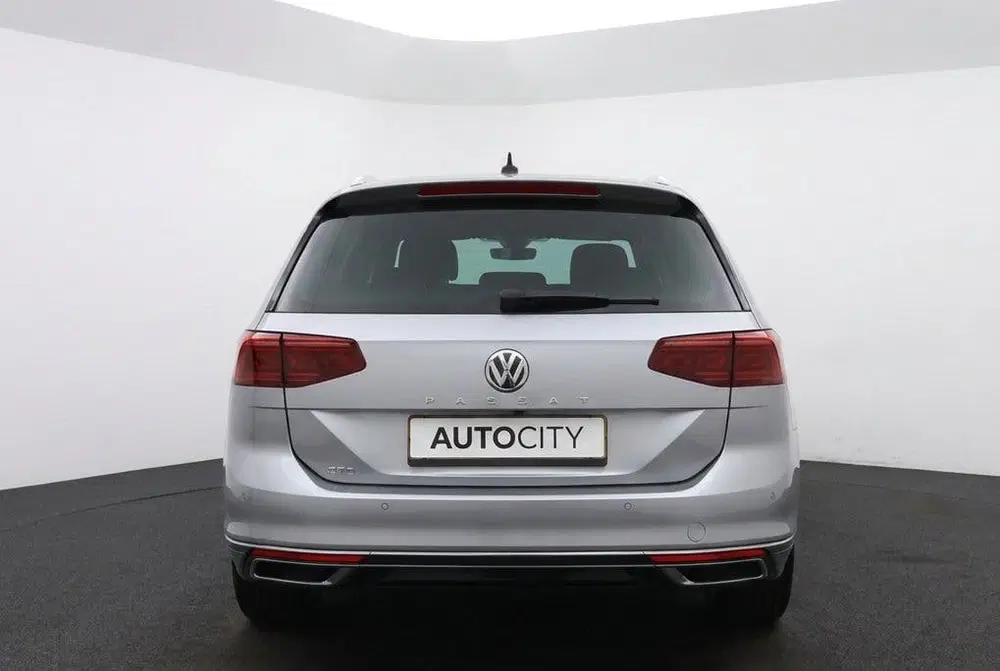 Volkswagen Passat 1.4 TSI PHEV GTE R-Line Panoramada uit 2020, foto 3