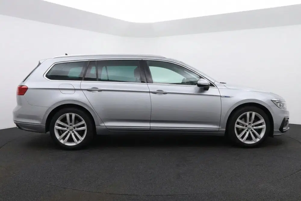 Volkswagen Passat 1.4 TSI PHEV GTE R-Line Panoramada uit 2020, foto 5
