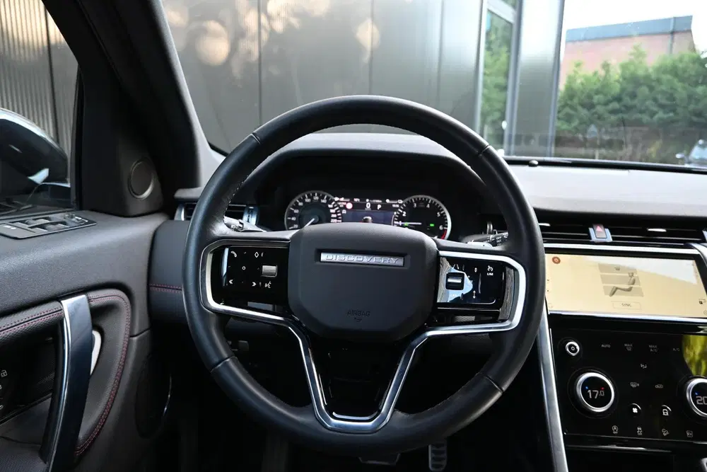 Land Rover Discovery Sport P300e 1.5 R-Dynamic SE uit 2022, foto 10