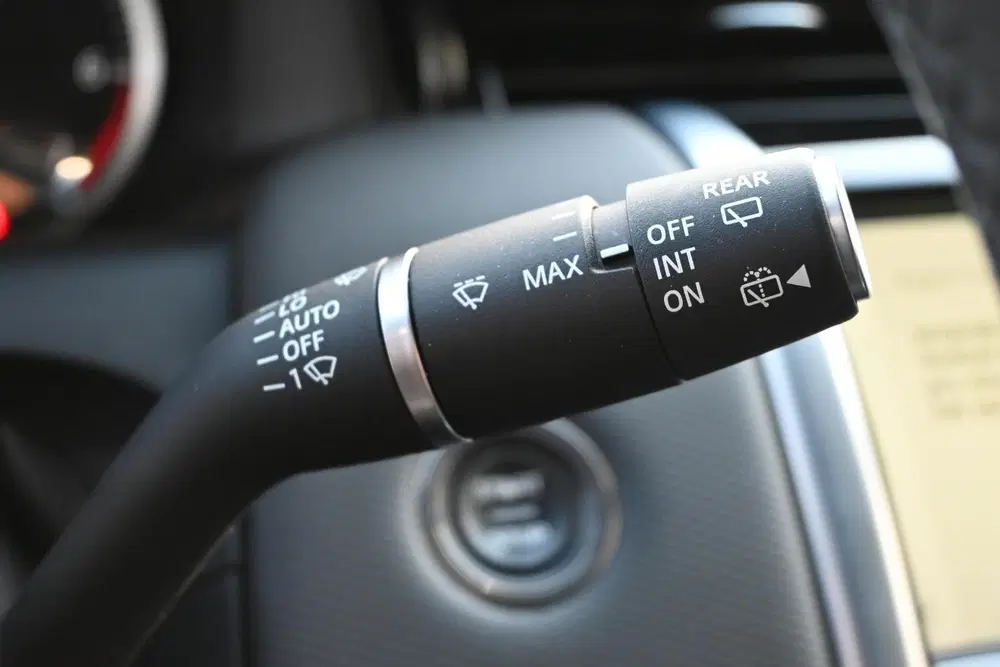Land Rover Discovery Sport P300e 1.5 R-Dynamic SE uit 2022, foto 13