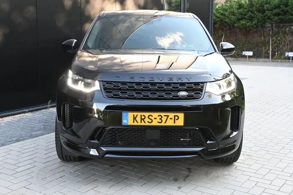 Land Rover Discovery Sport P300e 1.5 R-Dynamic SE uit 2022, foto 2