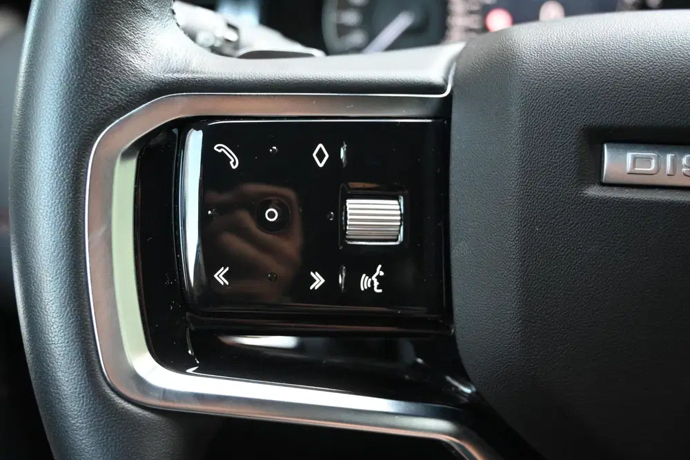 Land Rover Discovery Sport P300e 1.5 R-Dynamic SE uit 2022, foto 9