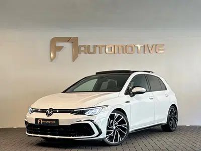 Volkswagen Golf 1.5 eTSI R Line Pano uit 2021