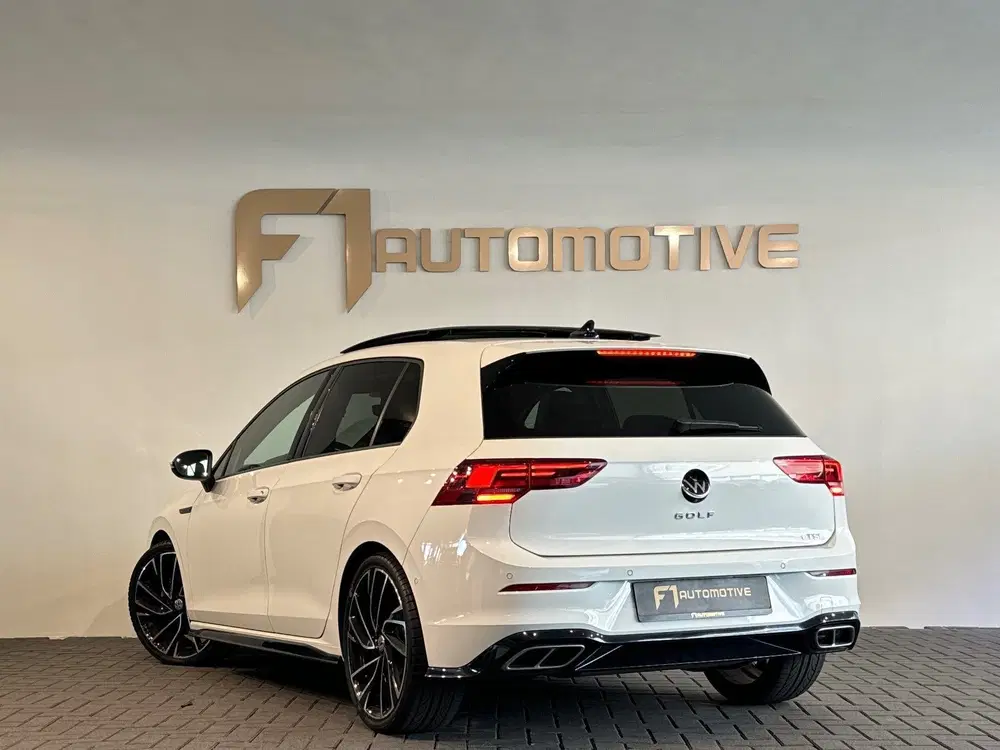 Volkswagen Golf 1.5 eTSI R Line Pano uit 2021, foto 7