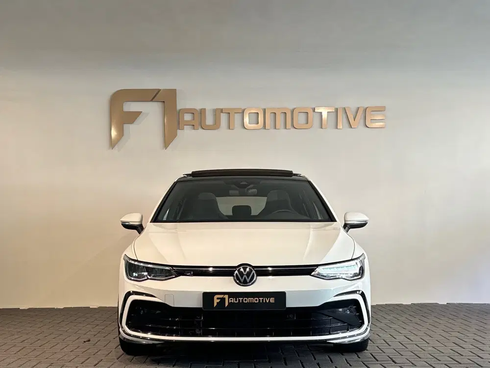 Volkswagen Golf 1.5 eTSI R Line Pano uit 2021, foto 8