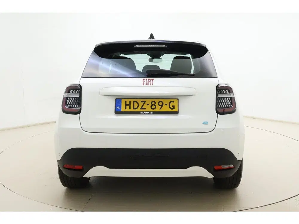 Fiat 600e RED 54 kWh uit 2025, foto 11
