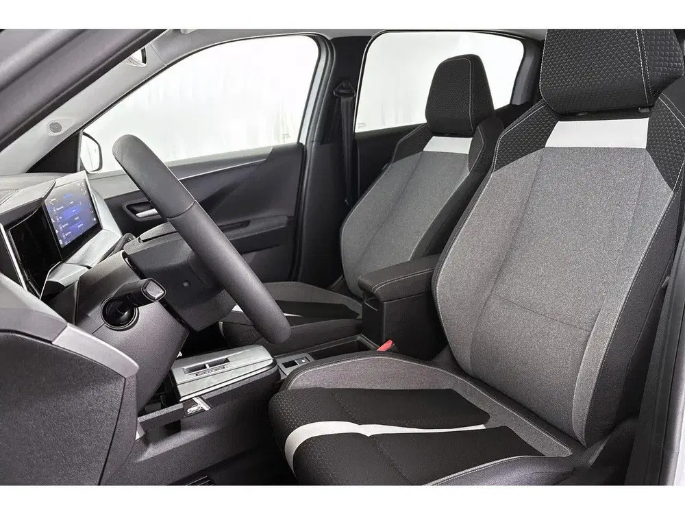 Opel Frontera 1.2 Turbo Hybrid GS Camera Apple CarPlay C uit 2025, foto 6