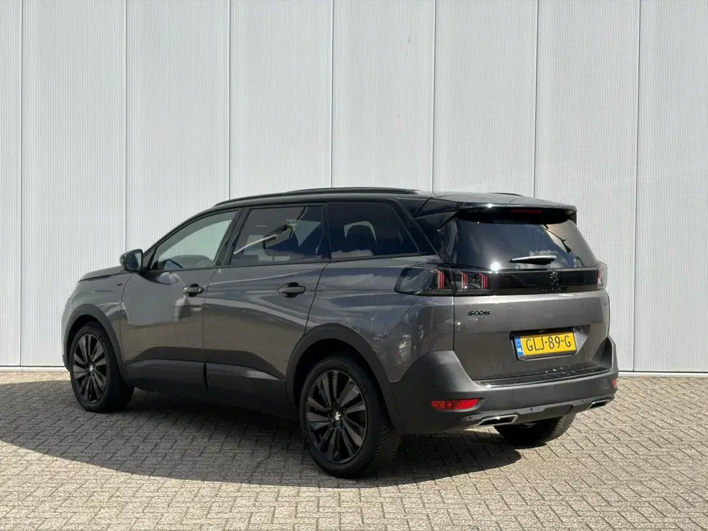 Peugeot 5008 1.2 Hybrid 136 GT Black Pack uit 2024, foto 8