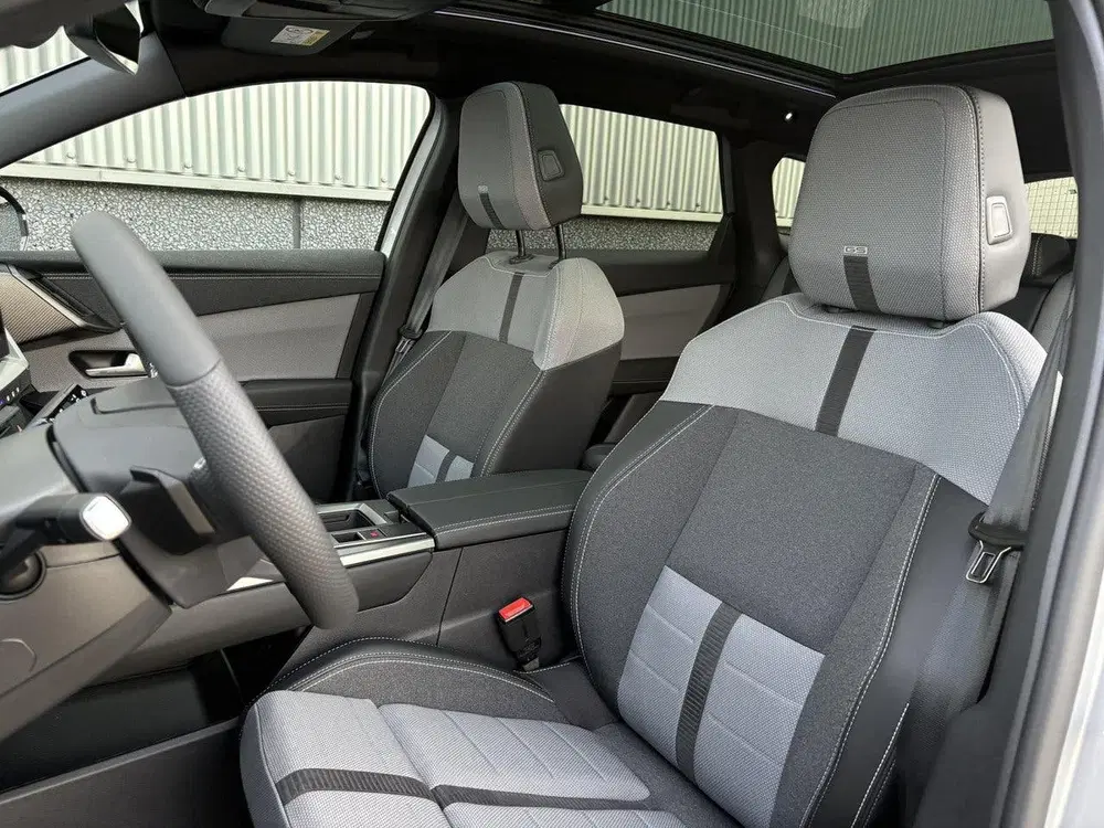 Opel Grandland 1.2 Turbo Hybrid Business Edition uit 2026, foto 10