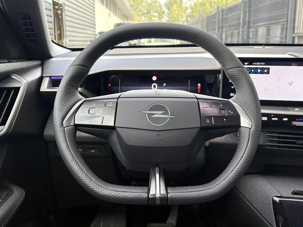 Opel Grandland 1.2 Turbo Hybrid Business Edition uit 2026, foto 13