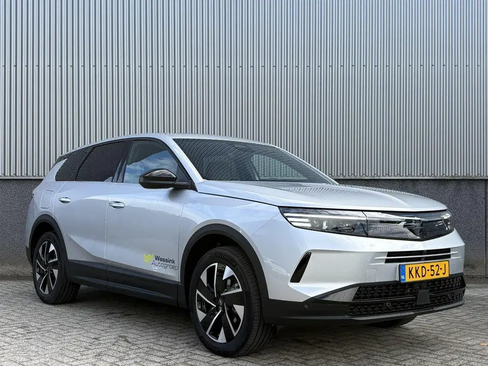 Opel Grandland 1.2 Turbo Hybrid Business Edition uit 2026, foto 3