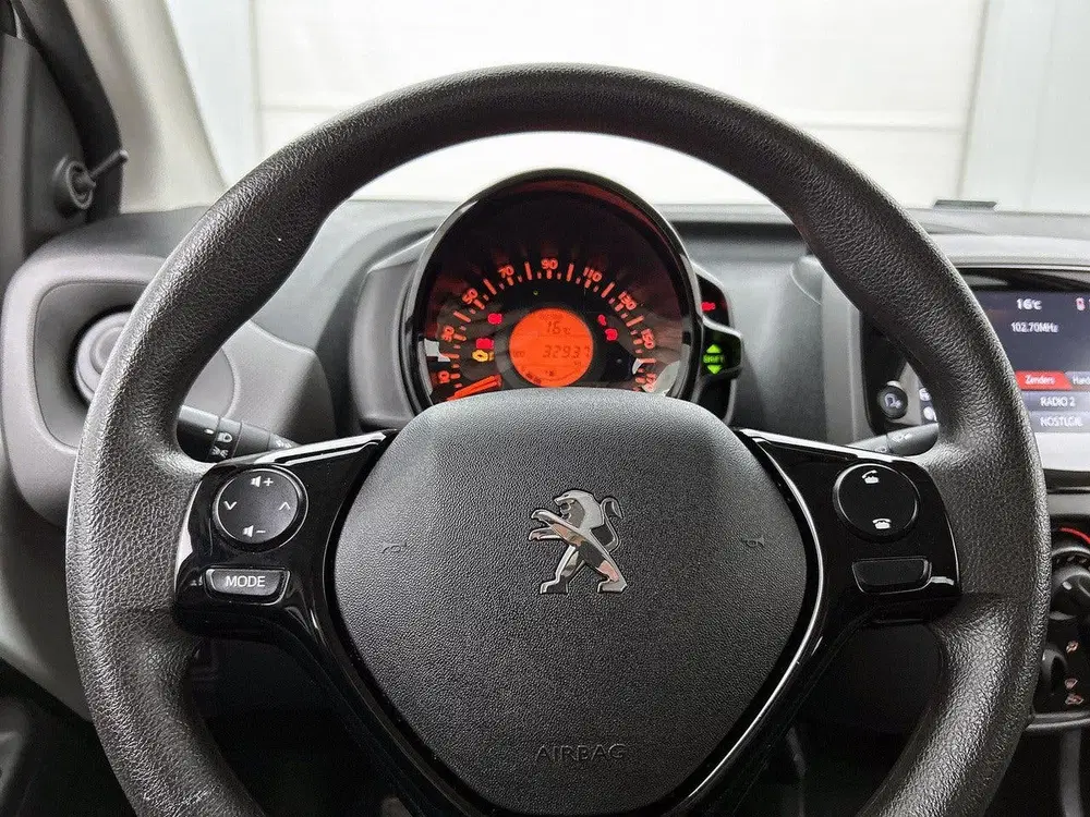 Peugeot 108 1.0 72pk Active uit 2021, foto 13