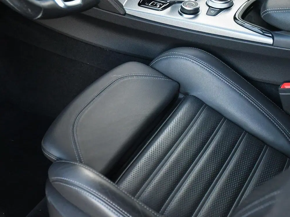 Alfa Romeo Stelvio Veloce Ti 2.0 Turbo 280pk AWD Automaat HA uit 2024, foto 15
