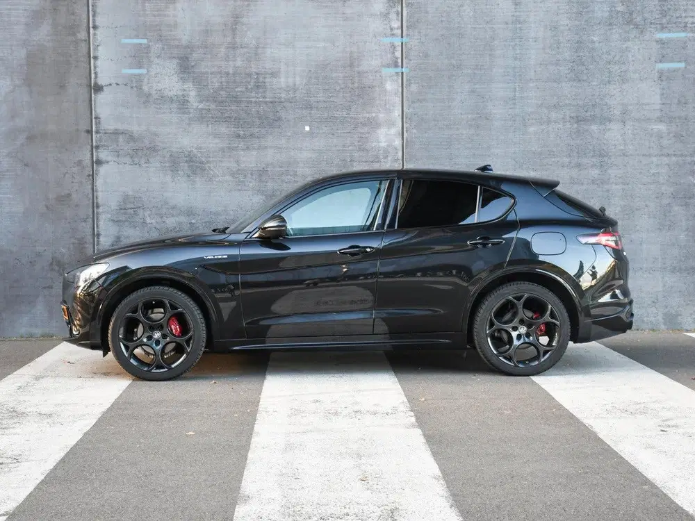 Alfa Romeo Stelvio Veloce Ti 2.0 Turbo 280pk AWD Automaat HA uit 2024, foto 4