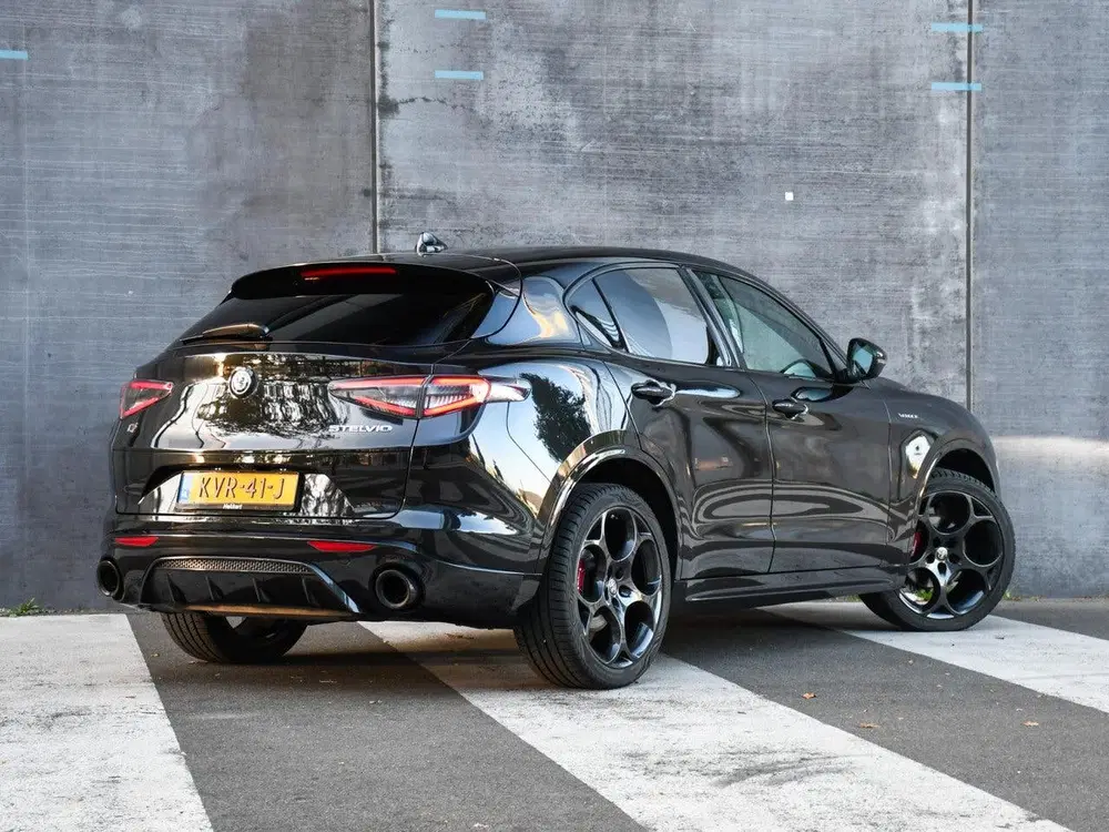 Alfa Romeo Stelvio Veloce Ti 2.0 Turbo 280pk AWD Automaat HA uit 2024, foto 6