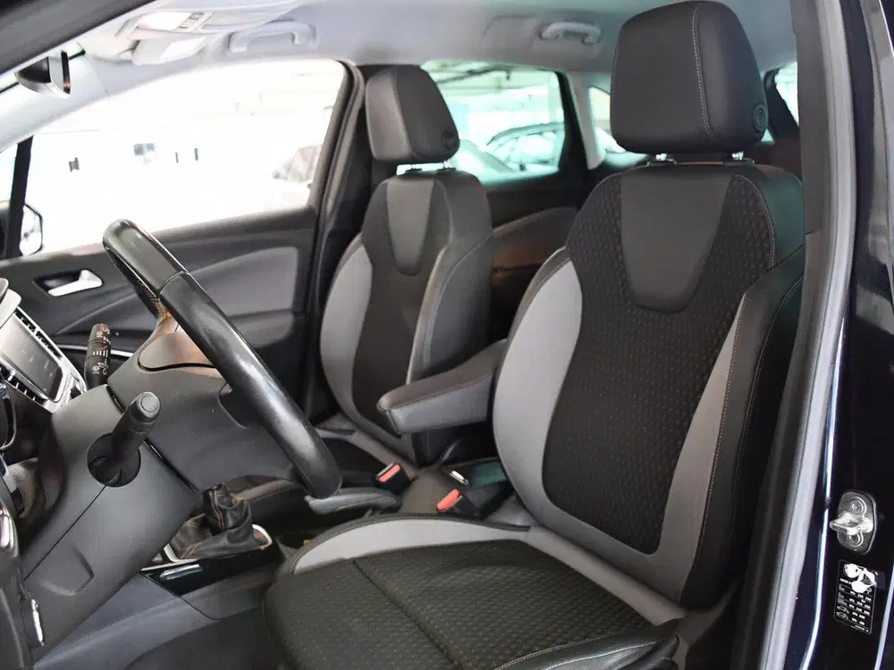 Opel Crossland 1.2 Turbo Innovation uit 2019, foto 6