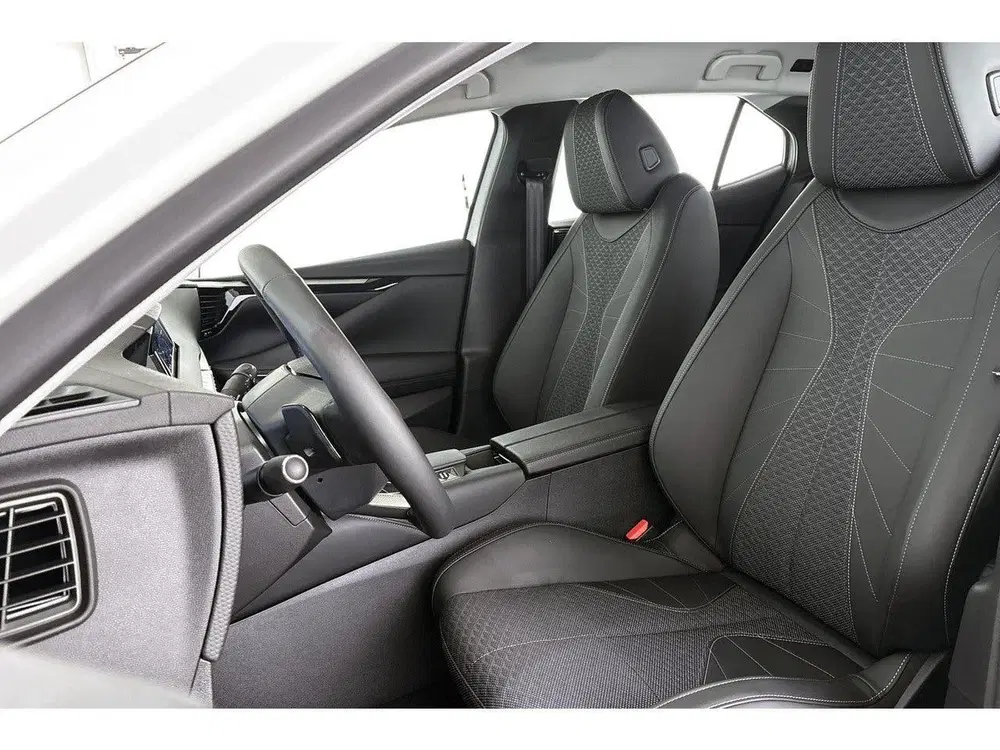 DS Automobiles DS 4 DS DS 4 No E-Tense Pallas 58.3 kWh Camera uit 2026, foto 6
