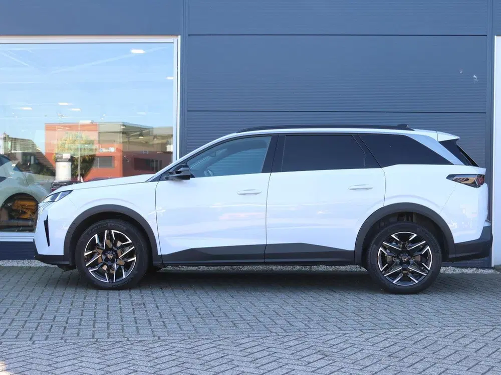 Peugeot 5008 1.2 Allure Hybrid 145 Camera uit 2025, foto 2