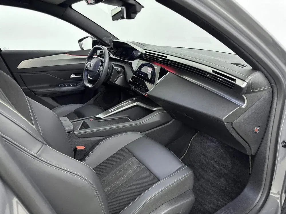 Peugeot 408 1.6 HYbrid GT 180 EAT8 uit 2024, foto 12
