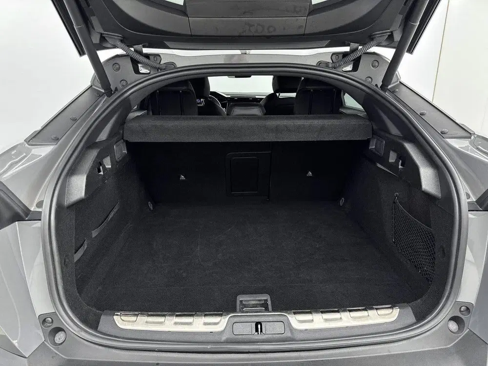 Peugeot 408 1.6 HYbrid GT 180 EAT8 uit 2024, foto 14
