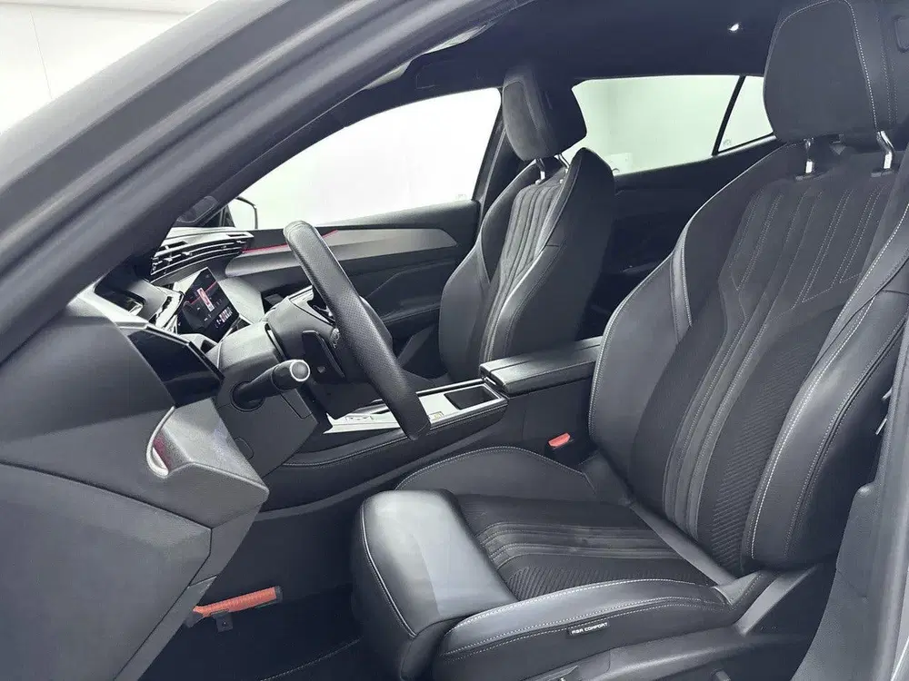Peugeot 408 1.6 HYbrid GT 180 EAT8 uit 2024, foto 9