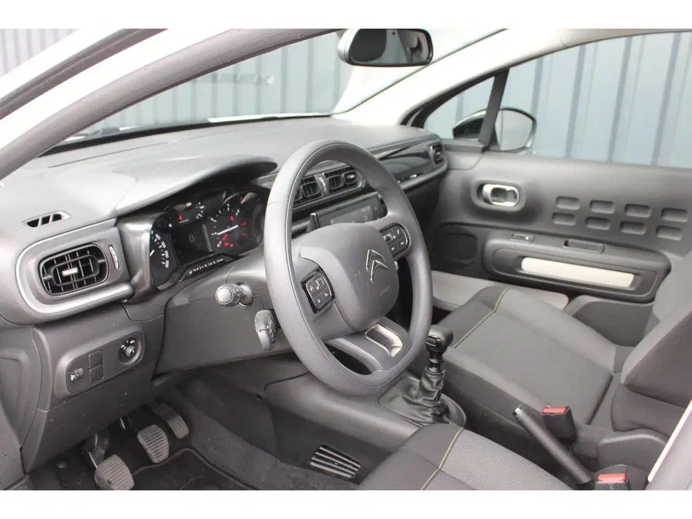 Citroën C3 1.2 PureTech Feel Stoelverwarming Voor uit 2022, foto 10