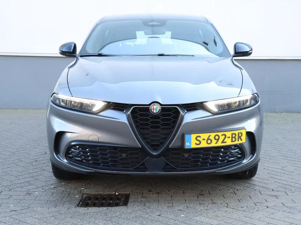 Alfa Romeo Tonale 130pk Hybrid Sprint uit 2023, foto 5