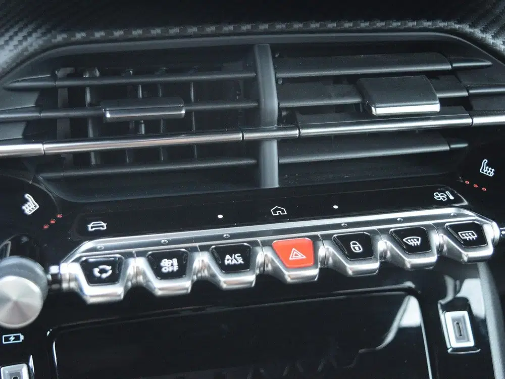 Peugeot 2008 1.2 PureTech GT Pack l Stoel VW l Elektris uit 2024, foto 15