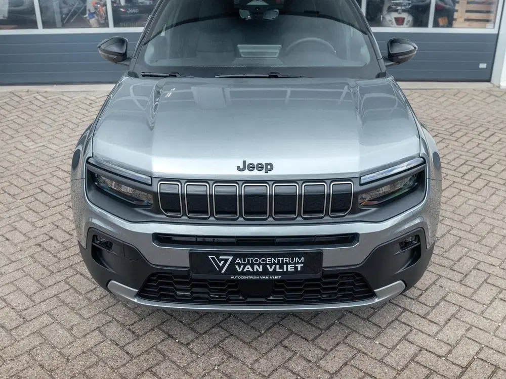 Jeep Avenger 1.2 e-Hybrid Black Edition uit 2026, foto 3