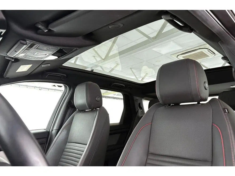 Land Rover Discovery Sport P300e 1.5 R-Dynamic HSE Panoramad uit 2023, foto 8