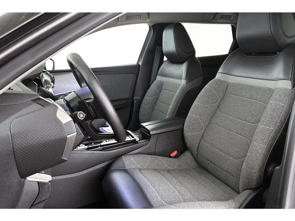 Citroën C5 X 1.6 Plug-in Hybrid 225 Feel Stoelverwarmin uit 2023, foto 6