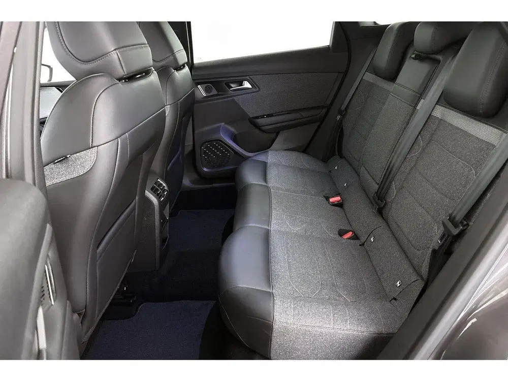 Citroën C5 X 1.6 Plug-in Hybrid 225 Feel Stoelverwarmin uit 2023, foto 8