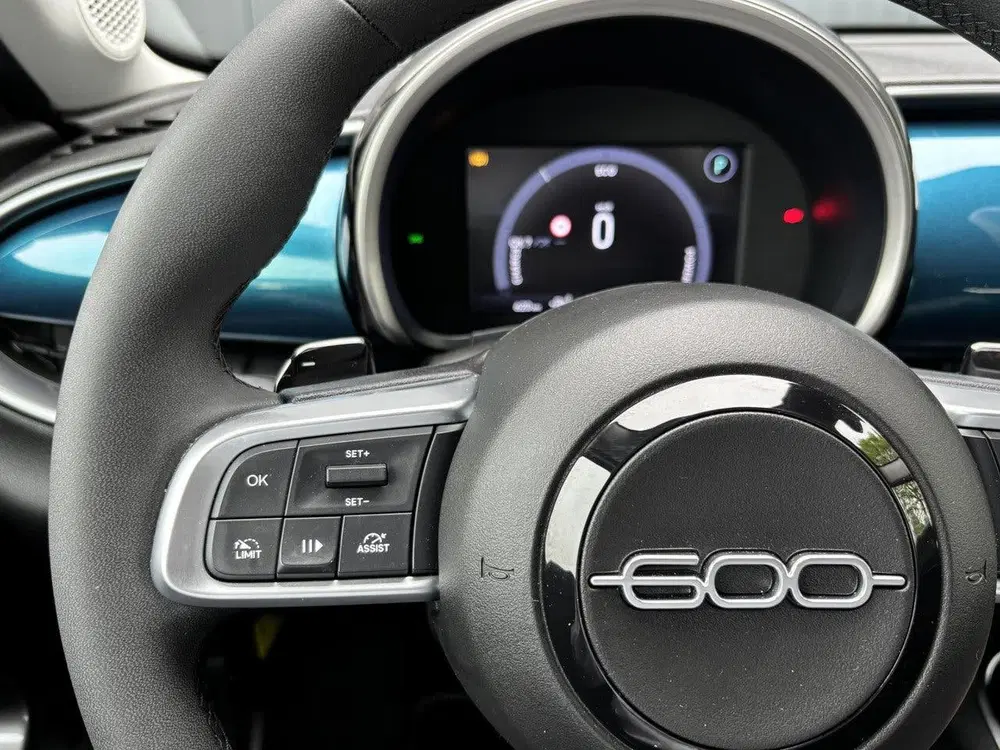 Fiat 600 110pk Hybrid Urban Automaat uit 2025, foto 14