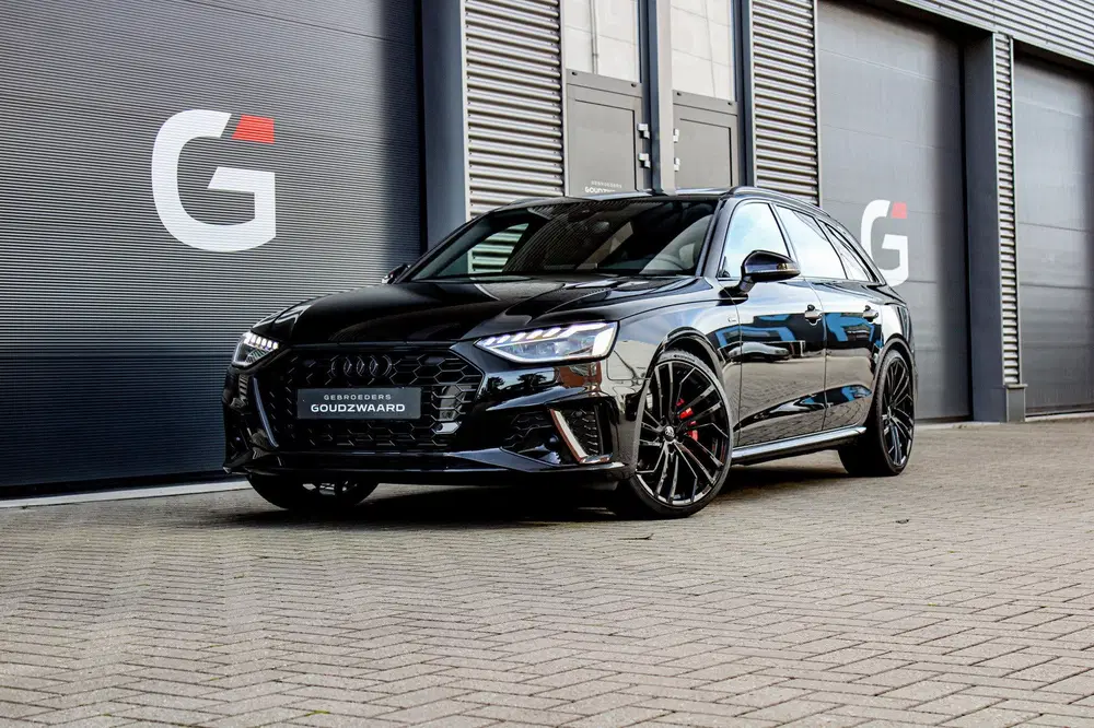 Audi A4 40 TFSI S edition Competition uit 2023