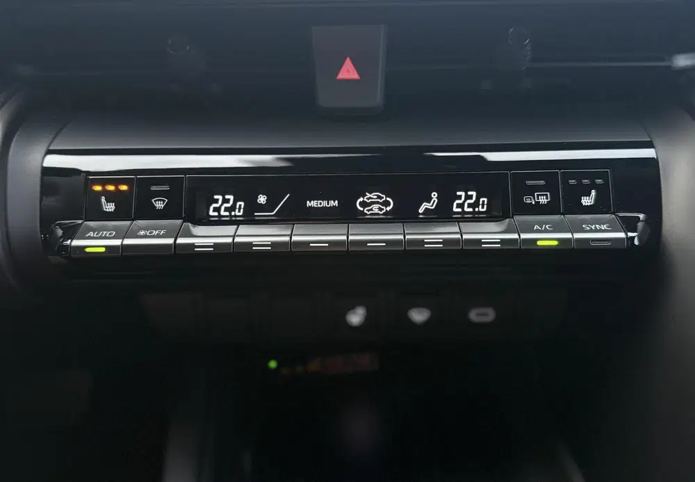 Toyota C-HR 1.8 Hybrid 140 Dynamic l Bi-Tone l Navi Gr uit 2025, foto 14