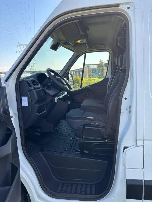 Opel Movano 2.3 Turbo L2H2 (bj 2020) uit 2020, foto 2