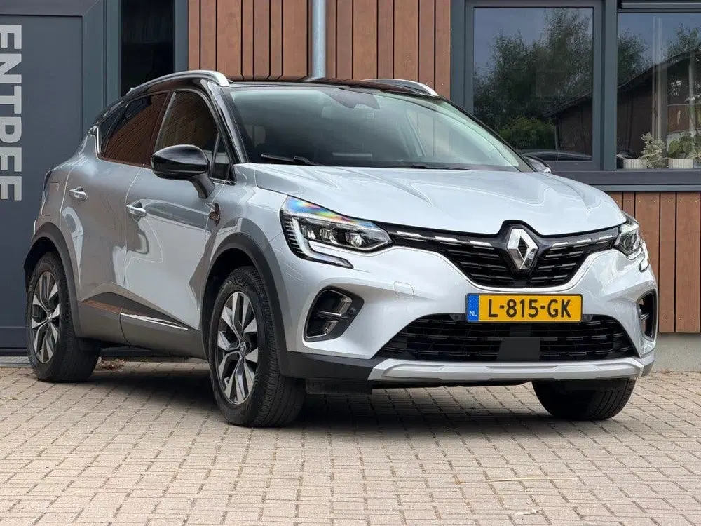 Renault Captur 1.3 TCE INIT. PARIS Led Trekhaak Bose Aut uit 2020, foto 2