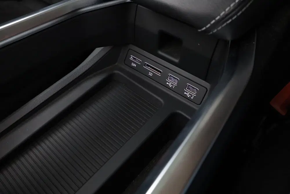 Audi e-tron e-tron 50 quattro Launch edition Black 71 uit 2019, foto 13
