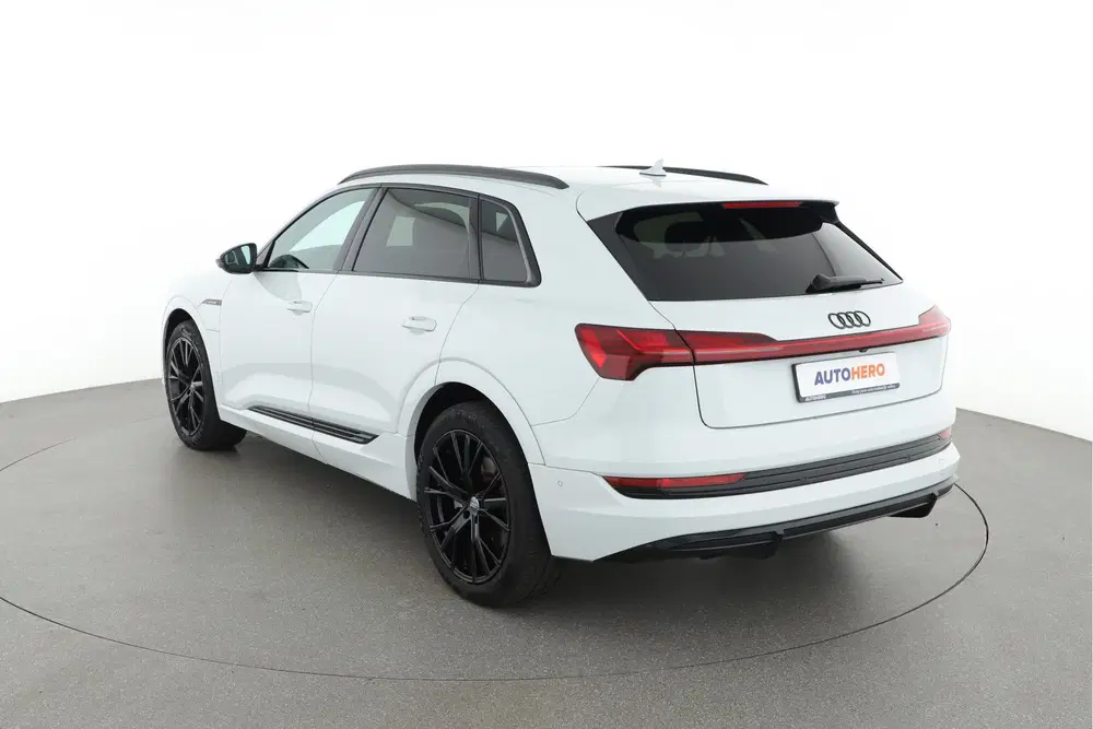 Audi e-tron e-tron 50 quattro Launch edition Black 71 uit 2019, foto 4