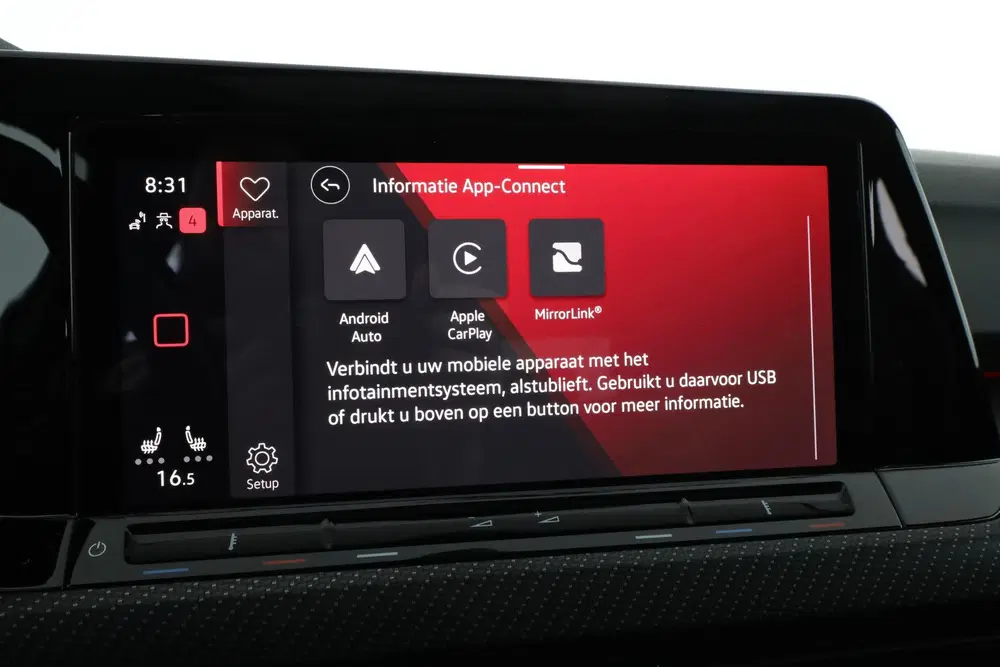 Volkswagen Golf 1.5 eTSI Life Business uit 2022, foto 15