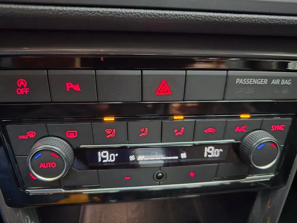 Volkswagen T-Cross 1.0 TSI Style 1.0 TSI Style Navi Clima LM uit 2019, foto 12